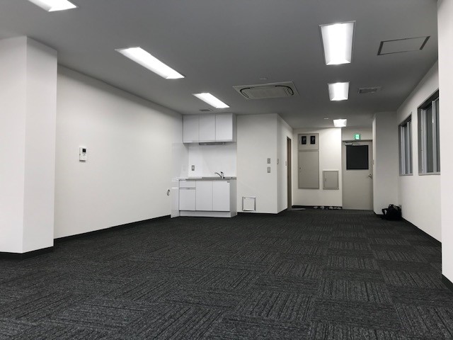 貸し室内